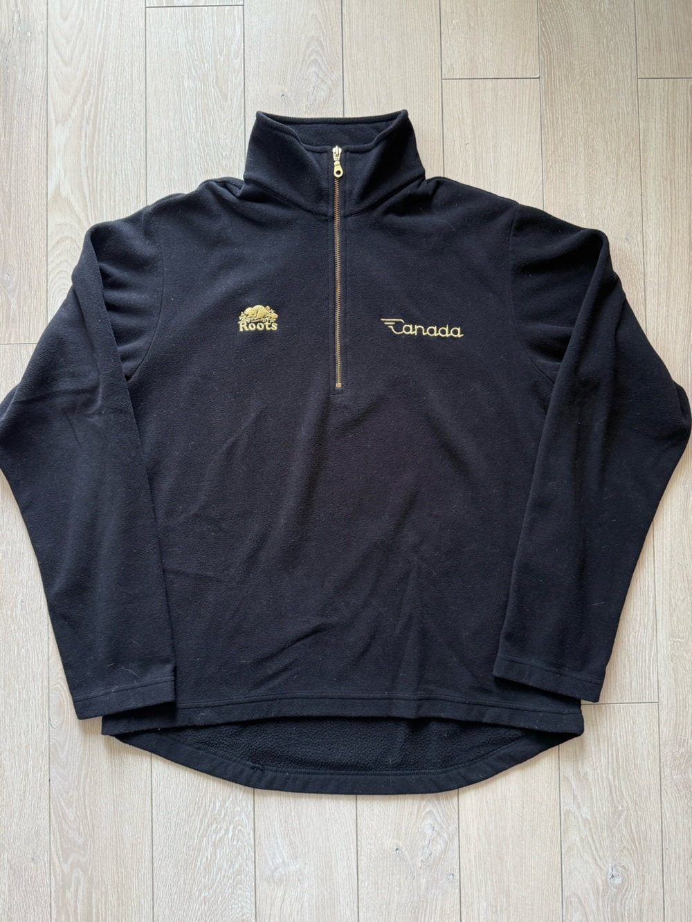 Vintage ROOTS 2002 Men’s Speed Skating 1/4 Zip Fleece Sweater XL Black Gold Rare